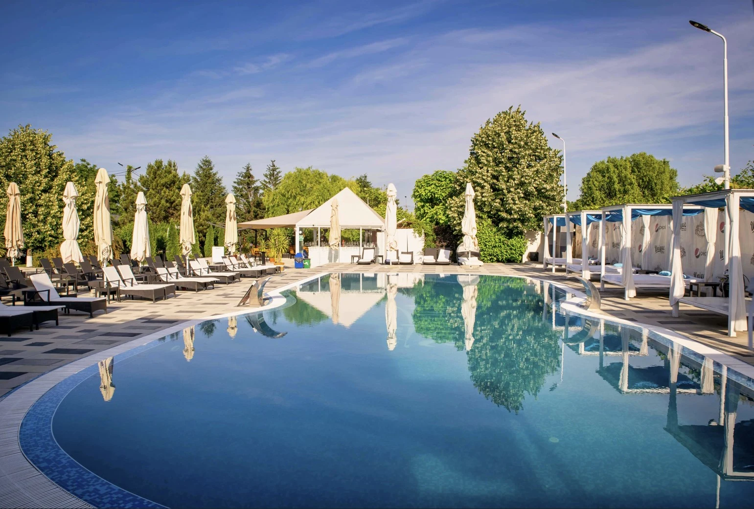Unique Garden Resort