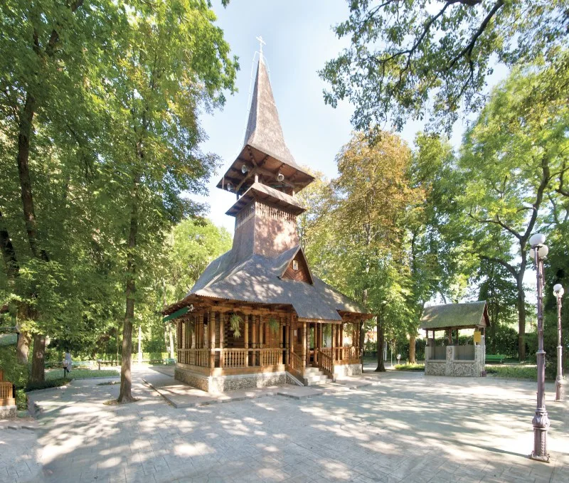 Vezi locația Mănăstirea „Sfântul Mare Mucenic Pantelimon” – Lacu Sărat