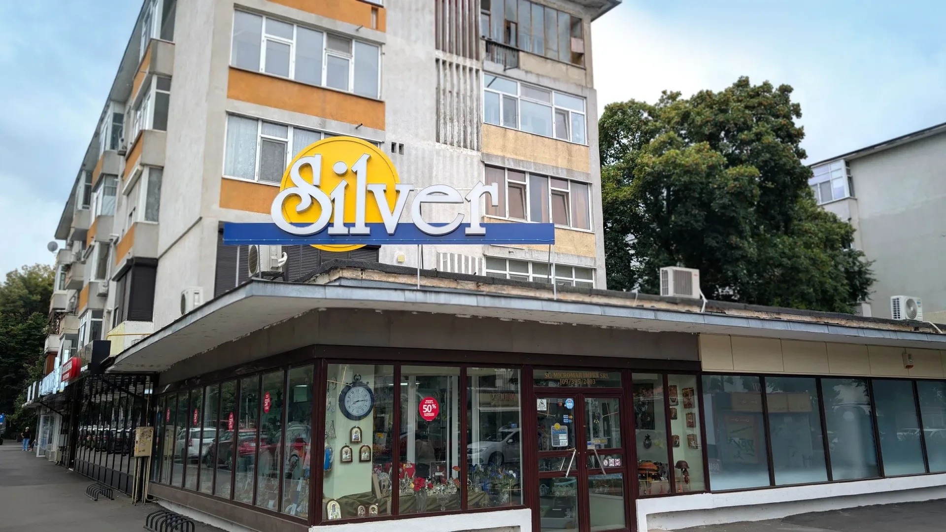 Vezi locația Magazinul Silver